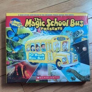 Scholastic The Magic School Bus 10 Book Box Set - Plus Poster